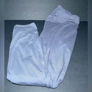 Women’s Soft Gray Leggings L/ XL